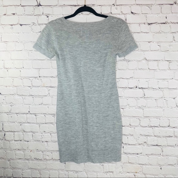 At Last Women’s Knitted Design Gray Long Top Med - Picture 2 of 9